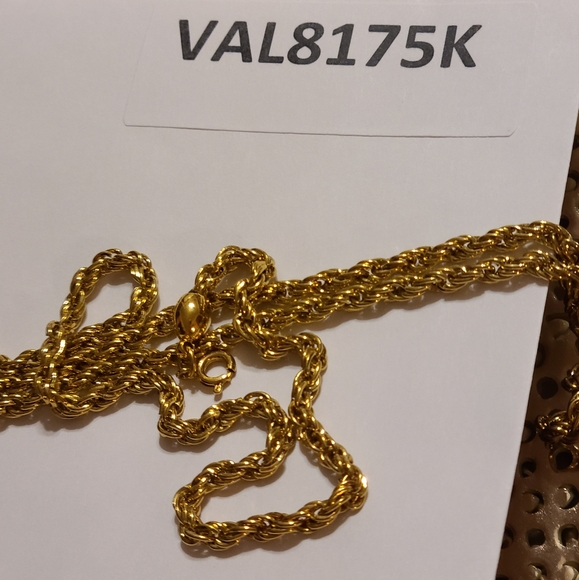 Gold Rope Chain - Picture 15 of 16